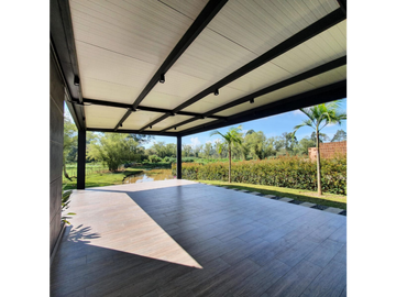 EXCLUSIVA CASA EN VENTA Y RENTA EN LLANOGRANDE, RIONEGRO
