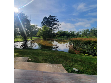 EXCLUSIVA CASA EN VENTA Y RENTA EN LLANOGRANDE, RIONEGRO