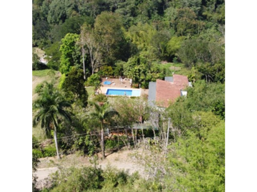 HERMOSA FINCA EN VENTA EN LA SIRIA