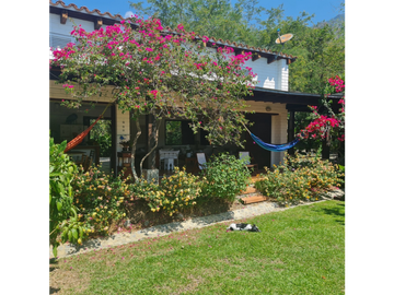 HERMOSA FINCA EN VENTA EN LA SIRIA