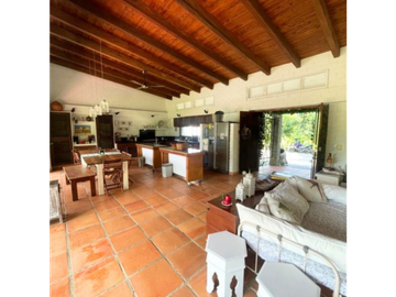 HERMOSA FINCA EN VENTA EN LA SIRIA