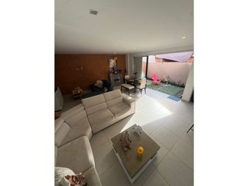 Casa en venta - Pereira - Sector Cerritos