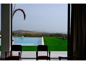 ARRIENDO DE CASA EN CAÑO DULCE