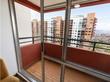 Se vende apartamento en Portoamericas, Kennedy.
