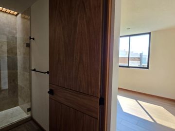 Casa en venta en Rincón de la Montaña con áreas verdes en fraccionamiento privado