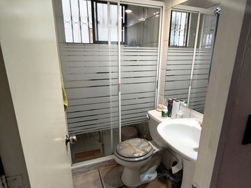 VENTA AMPLIA CASA EXCELENTE CONECTIVIDAD