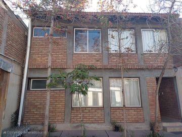 VENTA CASA 2 PLANTAS + 2 DPTOS  IDEAL P/ALQUILER