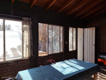 VENTA CASA 2 PLANTAS + 2 DPTOS  IDEAL P/ALQUILER