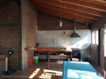 VENTA CASA 2 PLANTAS + 2 DPTOS  IDEAL P/ALQUILER