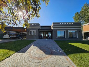 VENTA CASA EL CANTON NORTE SALIDA A LA LAGUNA