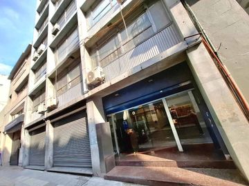 VENTA OFICINA MICROCENTRO PISO 250 MTS