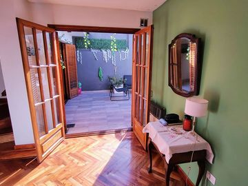 Lote con Casa + Consultorio + Cochera Flores Norte