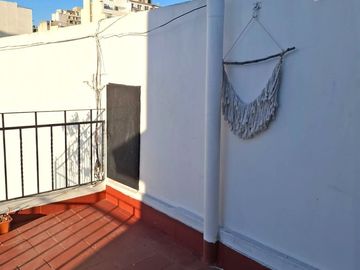 Lote con Casa + Consultorio + Cochera Flores Norte