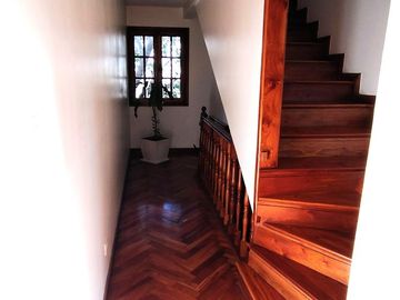 Lote con Casa + Consultorio + Cochera Flores Norte