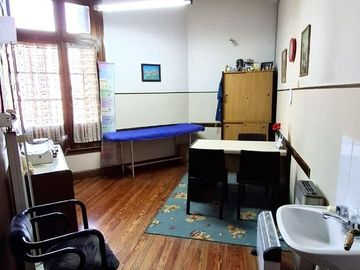 Lote con Casa + Consultorio + Cochera Flores Norte