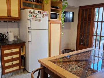 Lote con Casa + Consultorio + Cochera Flores Norte