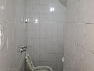 Lote con Casa + Consultorio + Cochera Flores Norte