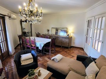 Lote con Casa + Consultorio + Cochera Flores Norte