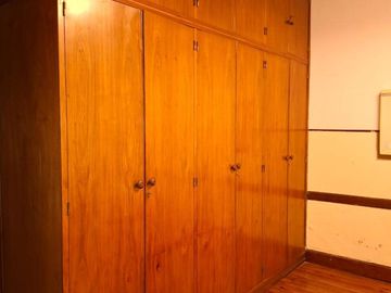 Lote con Casa + Consultorio + Cochera Flores Norte