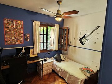 Lote con Casa + Consultorio + Cochera Flores Norte