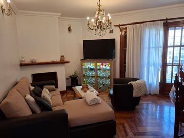 Lote con Casa + Consultorio + Cochera Flores Norte