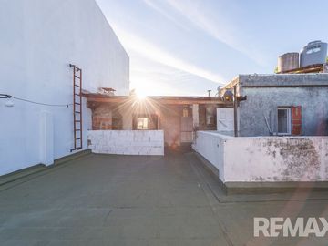 VENTA CASA A REFACCIONAR + LOCALES VILLA CRESPO