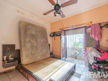 VENTA CASA A REFACCIONAR + LOCALES VILLA CRESPO