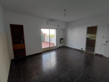 Departamento 2 ambientes en alquiler en Banfield