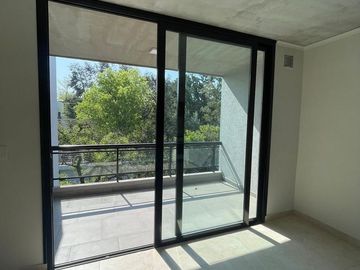 VENTA DEPTO 2 AMB C/BALCÓN -BAUL/COCH - MORENO