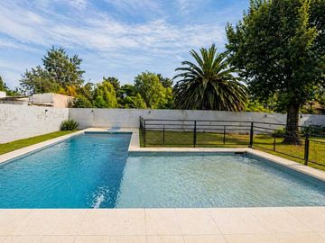 VENTA DEPTO 2 AMB C/BALCÓN -BAUL/COCH - MORENO