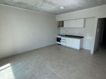 VENTA DEPTO 2 AMB C/BALCÓN -BAUL/COCH - MORENO