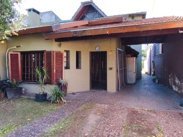 VENTA CASA 5 AMBIENTES EN PADUA CENTRO