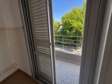 VENTA DPTO 3 AMB MERLO COCHERA PATIO TERRAZA