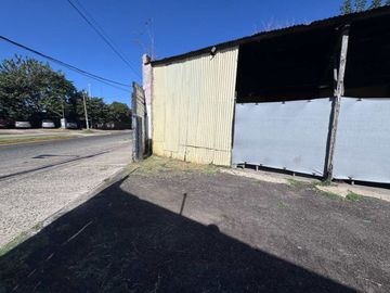 VENTA LOTE COMERCIAL CON GALPÓN ESTACIÓN DE MERLO