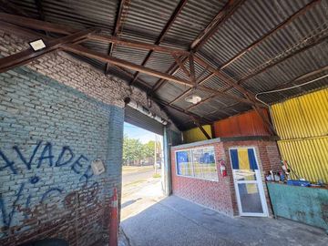 VENTA LOTE COMERCIAL CON GALPÓN ESTACIÓN DE MERLO