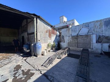 VENTA LOTE COMERCIAL CON GALPÓN ESTACIÓN DE MERLO