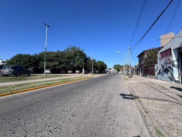 VENTA LOTE COMERCIAL CON GALPÓN ESTACIÓN DE MERLO
