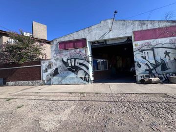 VENTA LOTE COMERCIAL CON GALPÓN ESTACIÓN DE MERLO