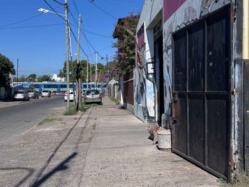 VENTA LOTE COMERCIAL CON GALPÓN ESTACIÓN DE MERLO