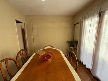 CASA 4 AMBIENTES COCHERA JARDIN PILETA ITUZAINGO