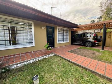Casa APTO CREDITO HIPOTECARIO cerca Acceso Oeste