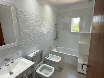 VENTA CASA A ESTRENAR 3 DORM/PARR JARD LA ANGELICA