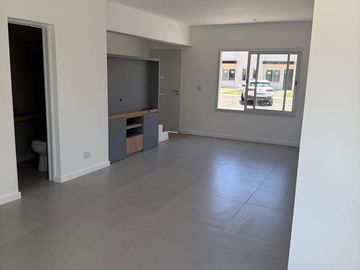 VENTA CASA A ESTRENAR 3 DORM/PARR JARD LA ANGELICA