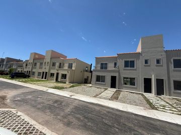 VENTA CASA A ESTRENAR 3 DORM/PARR JARD LA ANGELICA