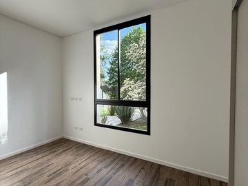 Casa en venta 4mb Country carmel Pilar a estrenar