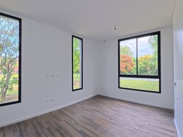 Casa en venta 4mb Country carmel Pilar a estrenar