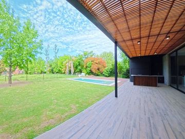 Casa en venta 4mb Country carmel Pilar a estrenar