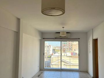 ALQUILER HUMBERTO I 1485  7 B CONSTITUCION