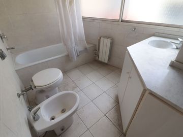 VENTA DEPARTAMENTO 2 AMBIENTES RECOLETA BALCON