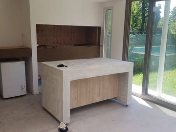 CASA EN VENTA 1 DORMITORIO FISHERTON